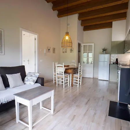 Nou Amb Terrassa - Vistes Al Taga Apartament