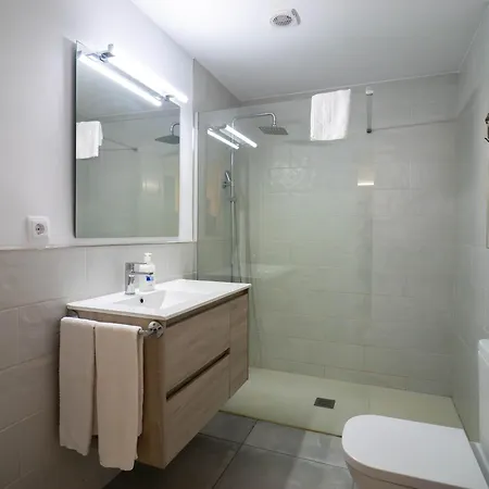 Apartament Nou Amb Terrassa - Vistes Al Taga