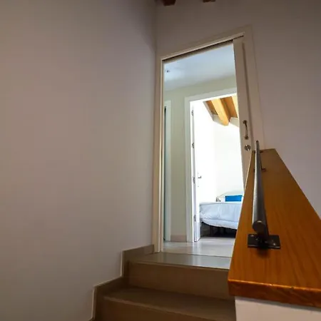 Nou Amb Terrassa - Vistes Al Taga Apartament Pardines
